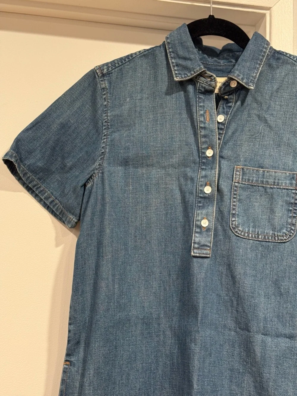 Women’s GAP Denim Button-Up Dress in Medium Blue - Picture 3 of 13